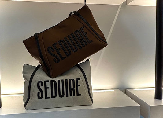 Azalie tote bag